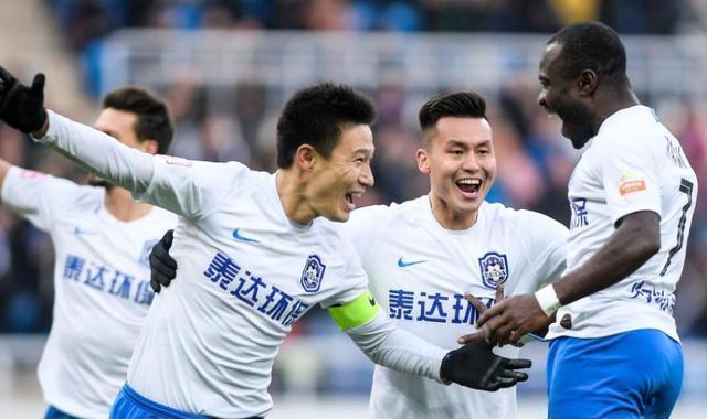 都没有爆发, 上赛季加盟, 阿代米跟津