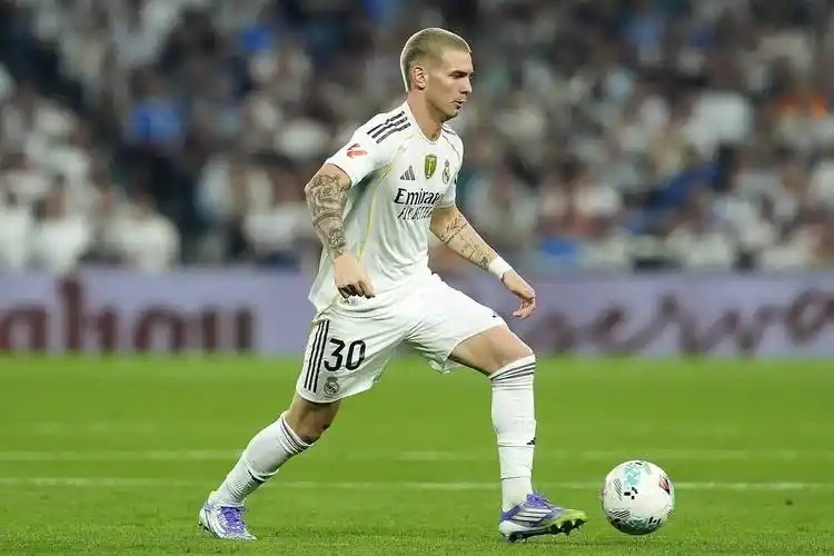 戈都要在左 戈都要在左